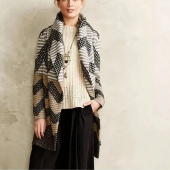 Anthropologie Field & Flower Chevron Striped Hooded Sweater Size Small NO BELT - Picture 1 of 6